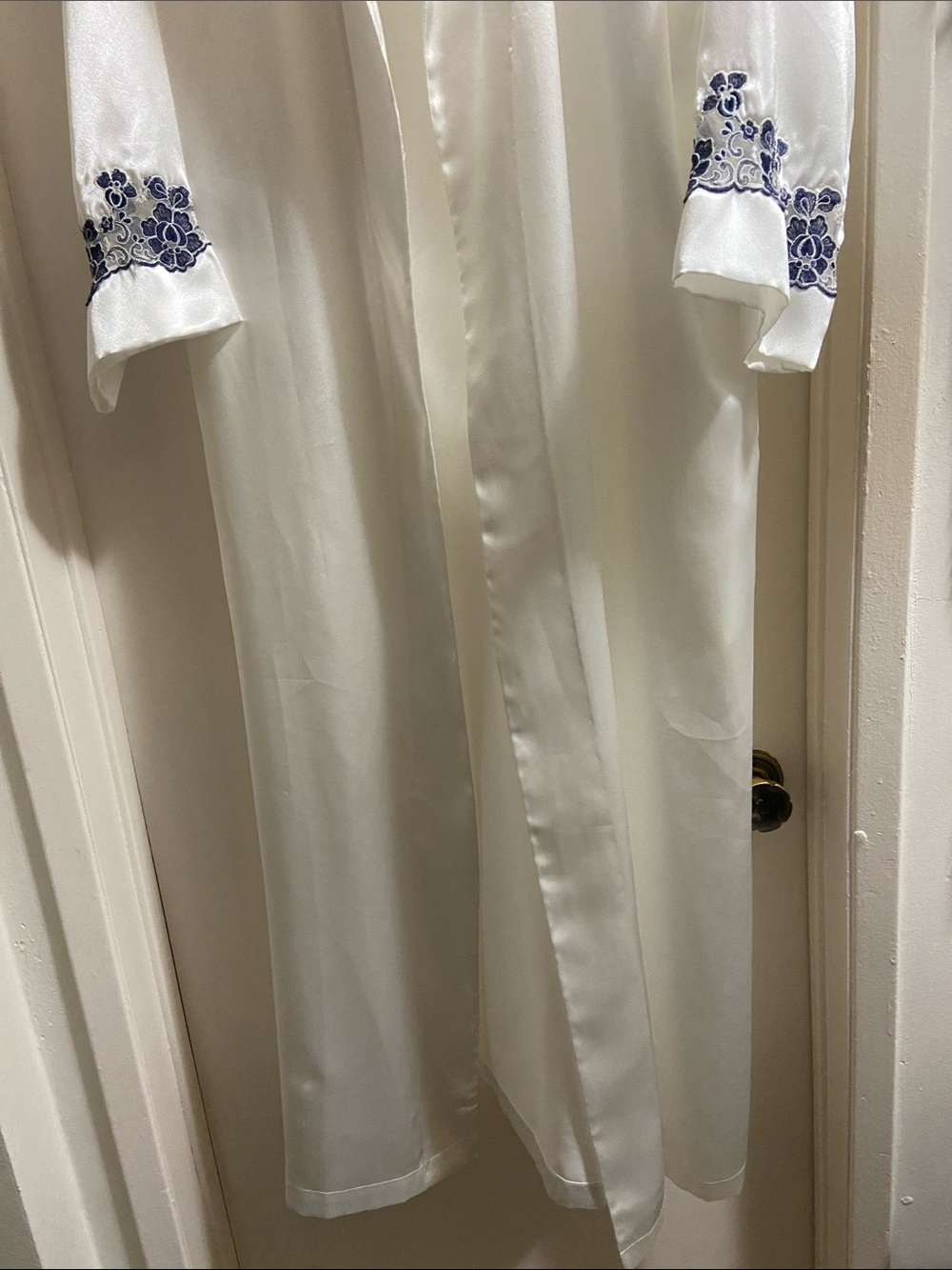 Oscar de la Renta Robe - Picture 4 of 8